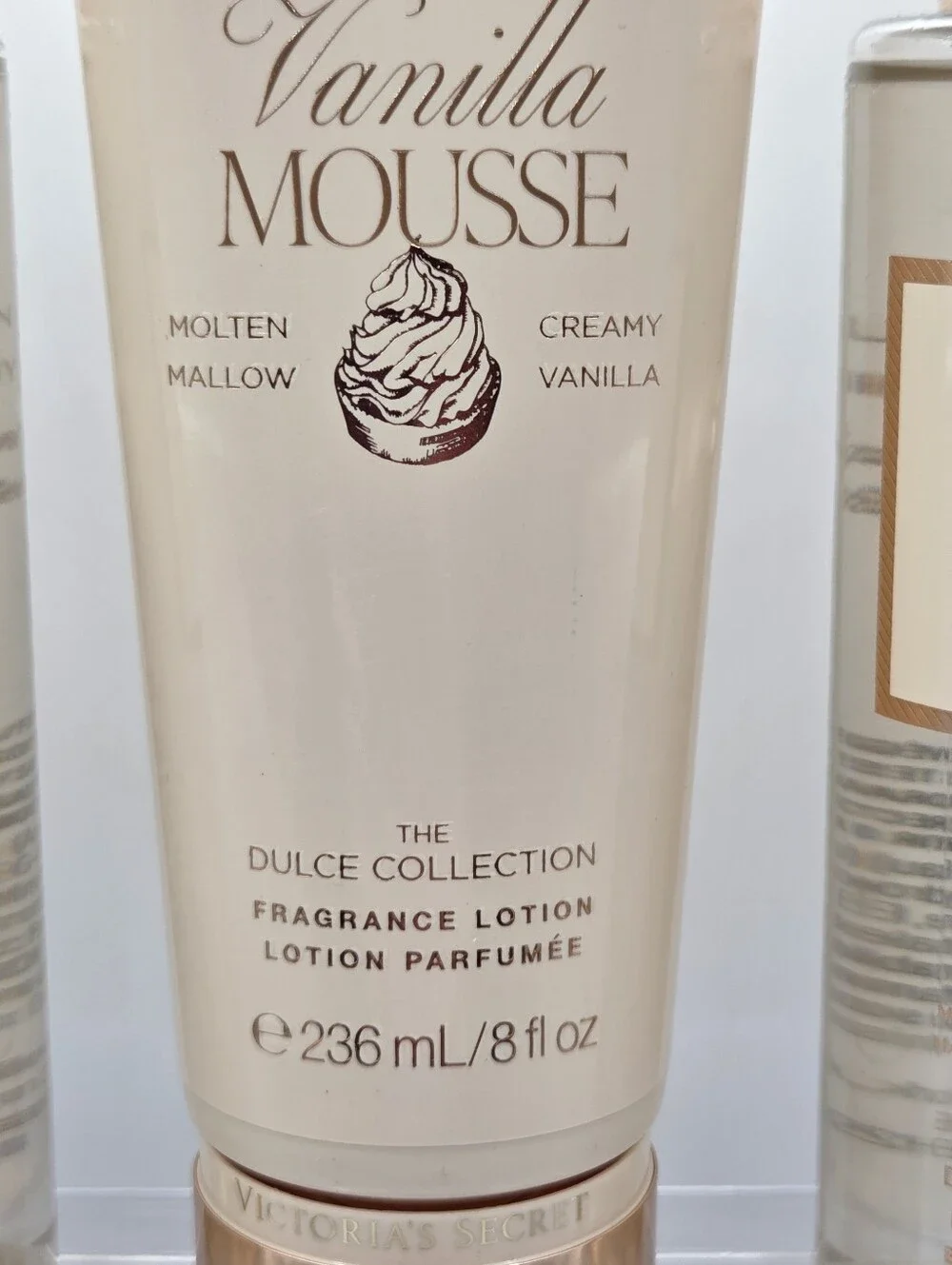 Victoria's Secret Vanilla Mousse Body Care Set New!!♡♡